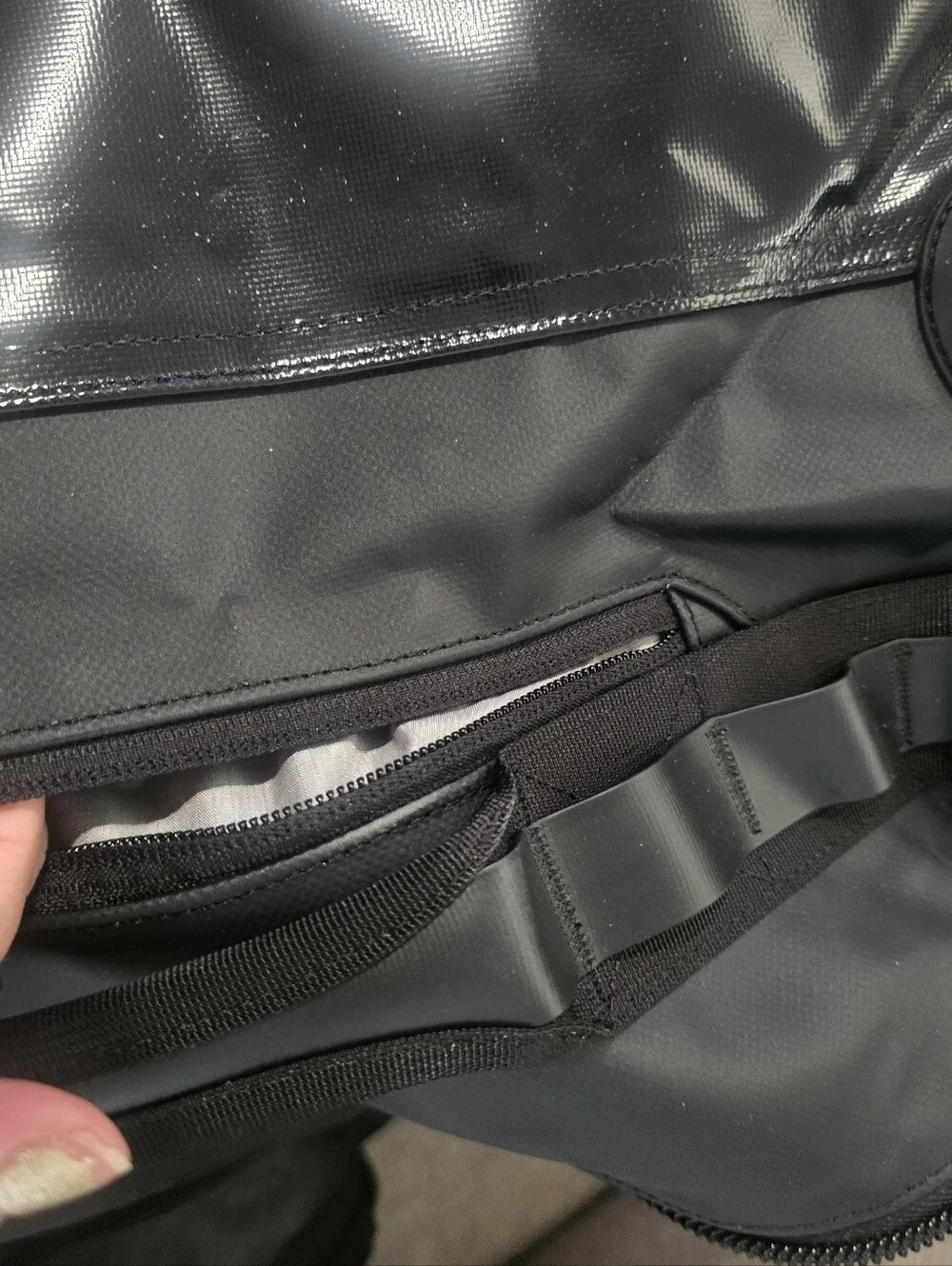 BABOON TO THE MOON GO-BAG 60L NWOT